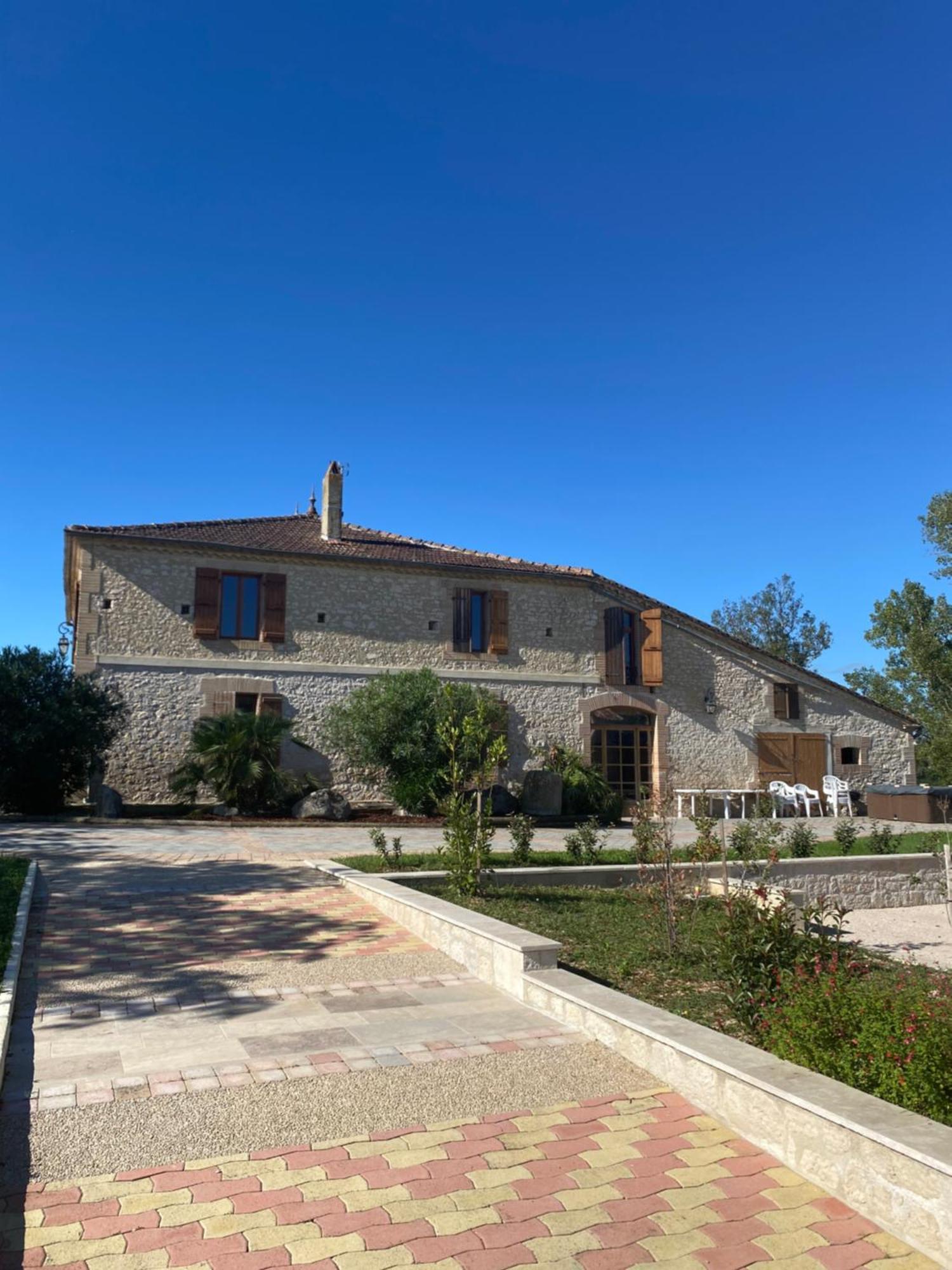 Gite Clara - Domaine Du Catalan Aubiet Exteriör bild